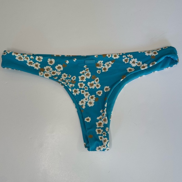Roxy Beach Classics Triangle Floral Bikini Top & Thong bottoms Women’s Small - Picture 5 of 8